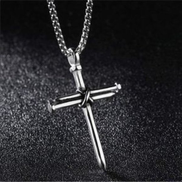 New Men’s Nail Cross Chain Necklace - Picture 3 of 8